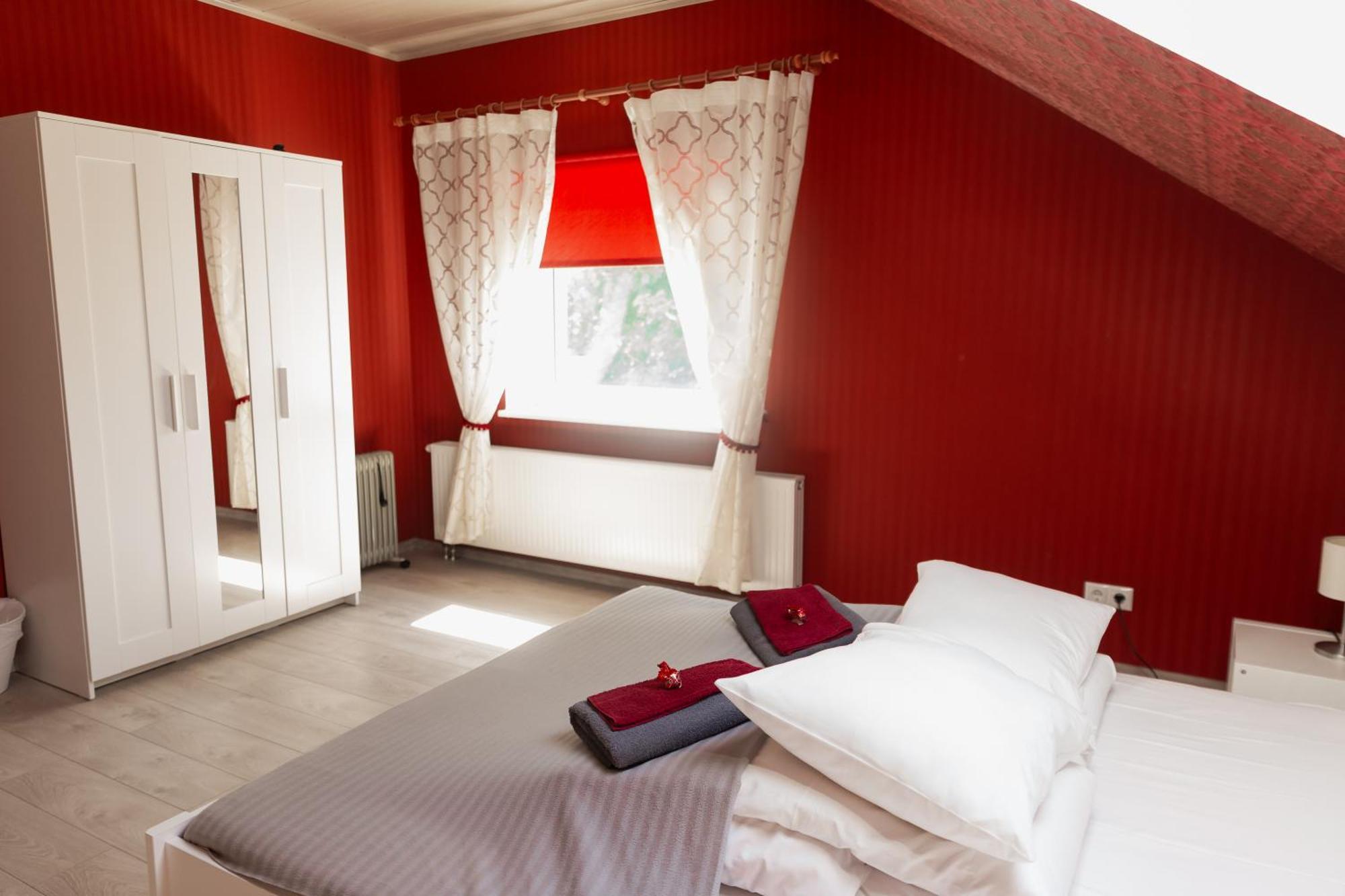 Konrad Family Guesthouse Kuressaare Chambre photo