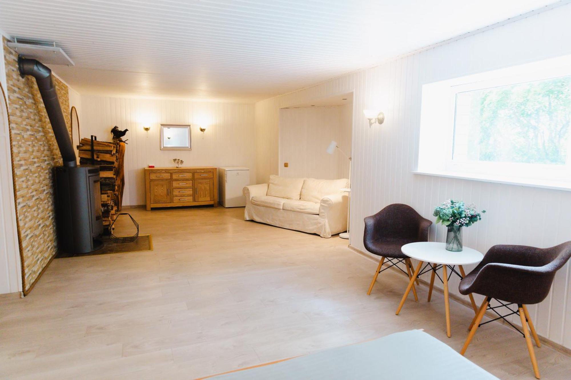Konrad Family Guesthouse Kuressaare Chambre photo