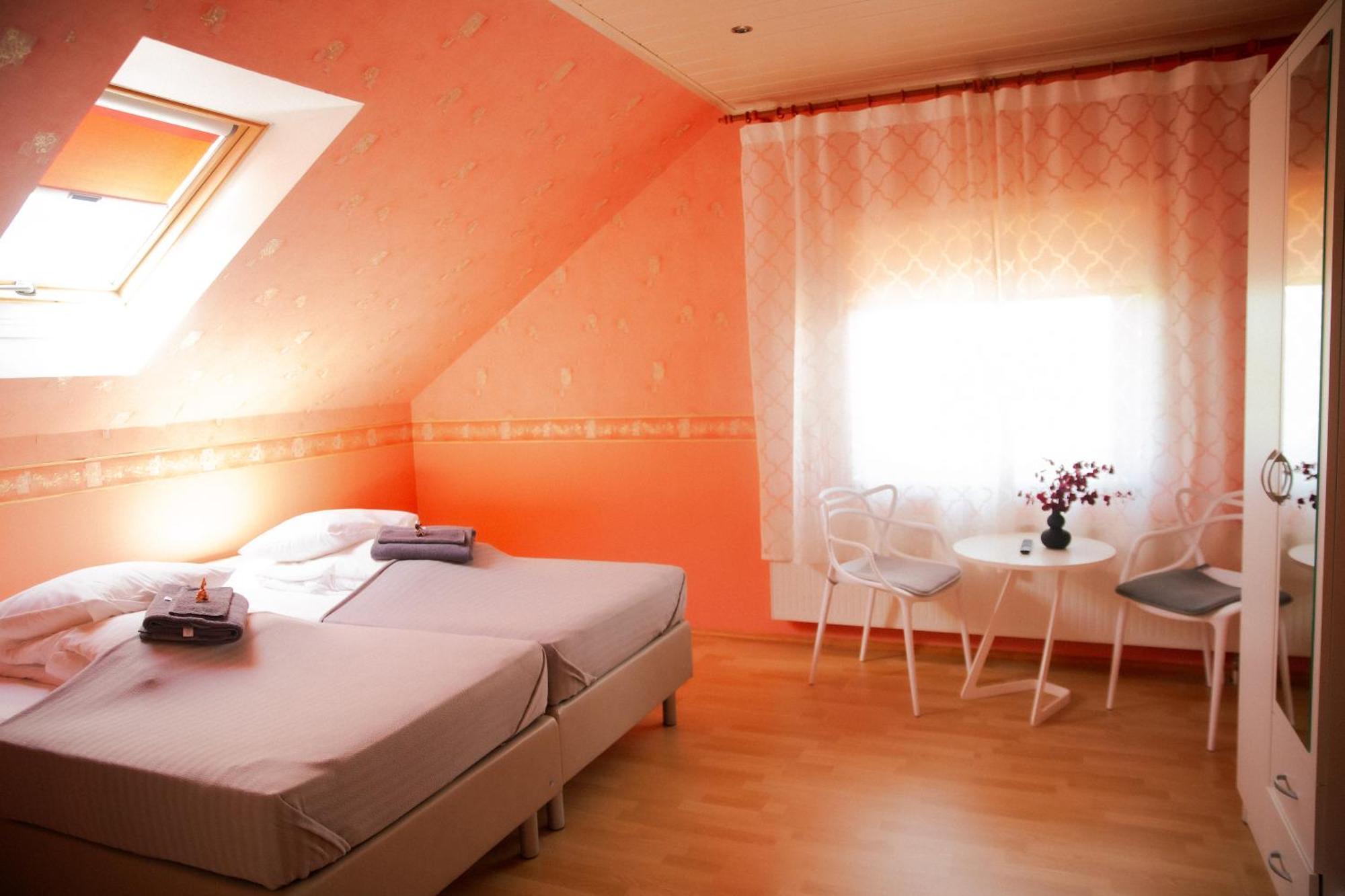 Konrad Family Guesthouse Kuressaare Chambre photo