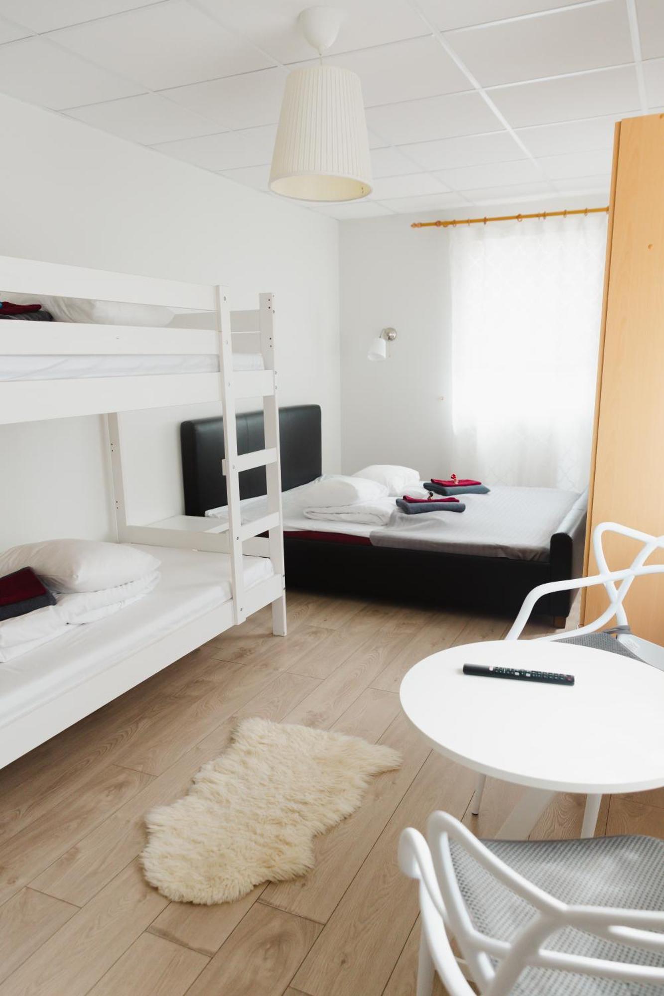 Konrad Family Guesthouse Kuressaare Extérieur photo
